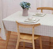 Disposable oil-proof and anti-scalding waterproof tablecloth