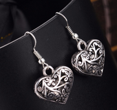 Selling simple new vintage carved