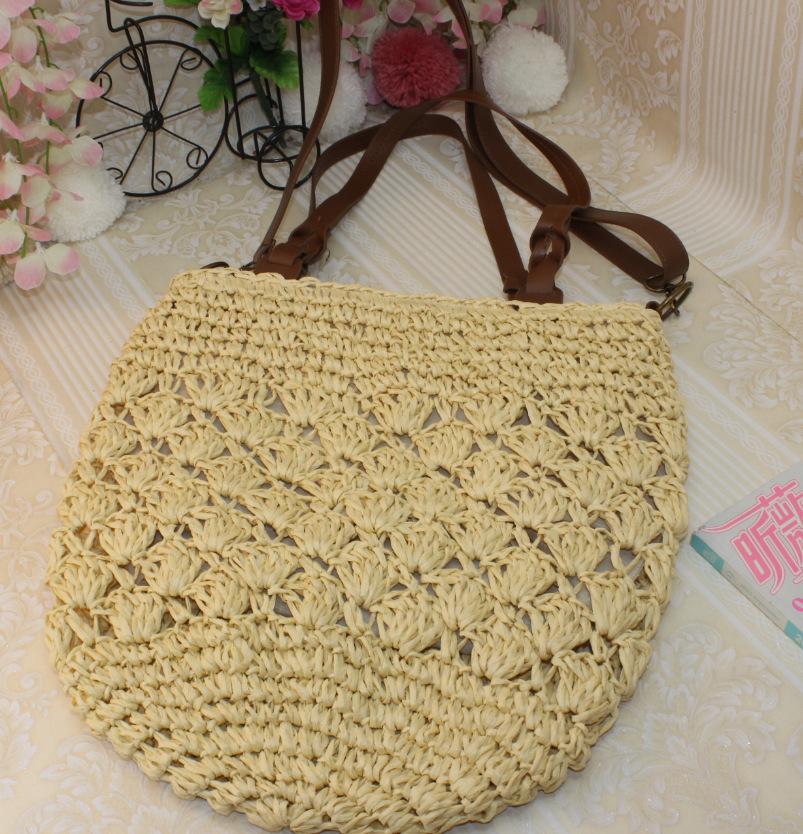 Bamboo and rattan straw weaving pointed Japanese and Korean style Mexican style portable diagonal package
