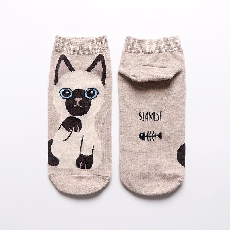 Breathable cotton socks