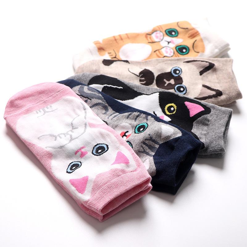 Breathable cotton socks