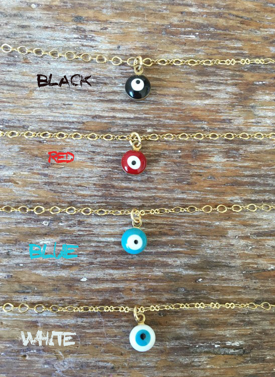Collar de metal