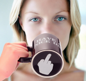 Tenga Un Bonito Día Dedo Medio